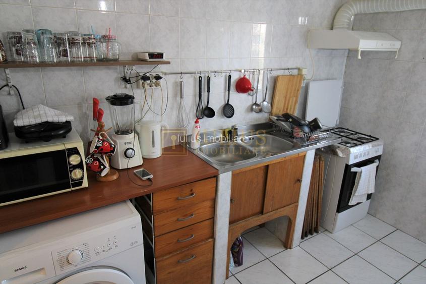 3 camere, clima, bloc anvelopat, Str. Cosminului - Girocului. - 20