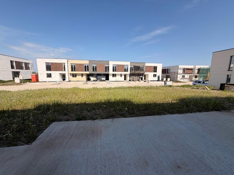 Vila 4 camere- 216 mp total, 118mp utili complex HANN- langa Cosmopolis   - 6