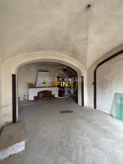 Vila interbelica somptuoasa, Sinaia. Necesita renovare, oportunitate - 2