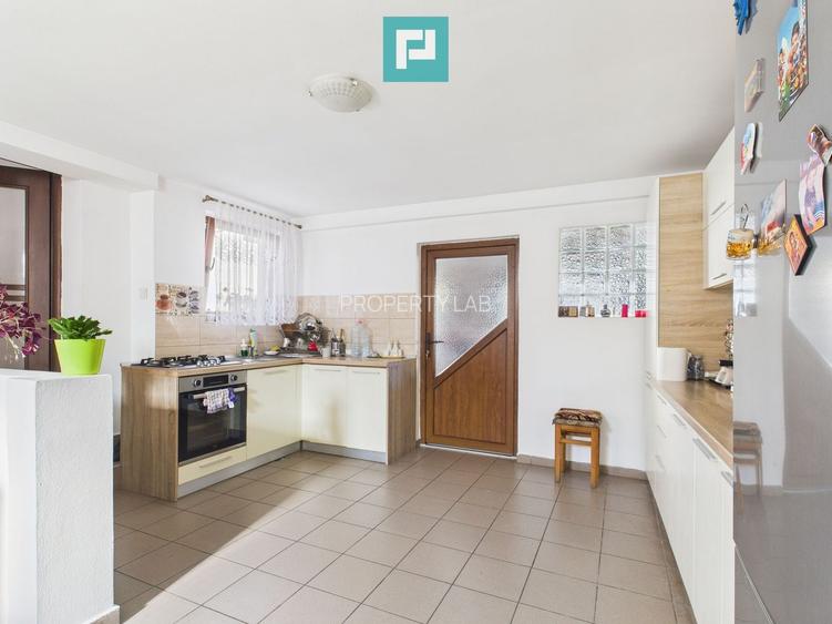 Casă cu 4 camere, curte și atelier mecanic - Sebeș - 9