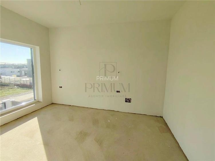 Duplex modern - toate utilitatile - asfalt - terasa 20 mp - 4