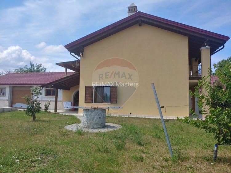 Casă / Vilă de lux cu 5 camere de vânzare în Vadu Moldovei, Suceava - 28