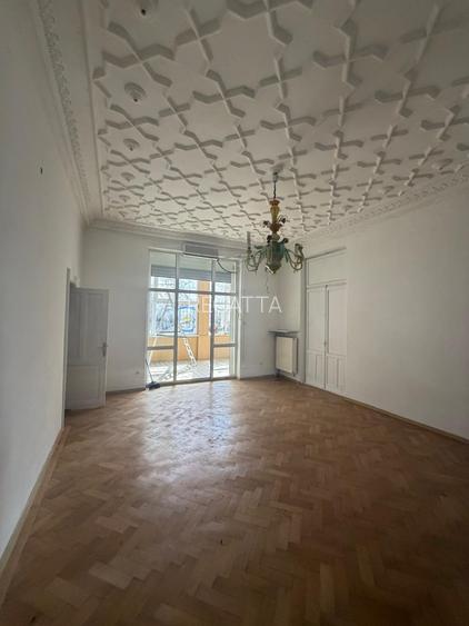 Lascar  Catargiu - Piata Victoriei - 10