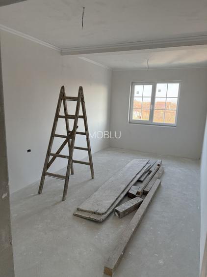 1/2 Duplex, 5 camere, 2 bai, camera tehnica, 119mp, 300mpT , Giarmata! - 10