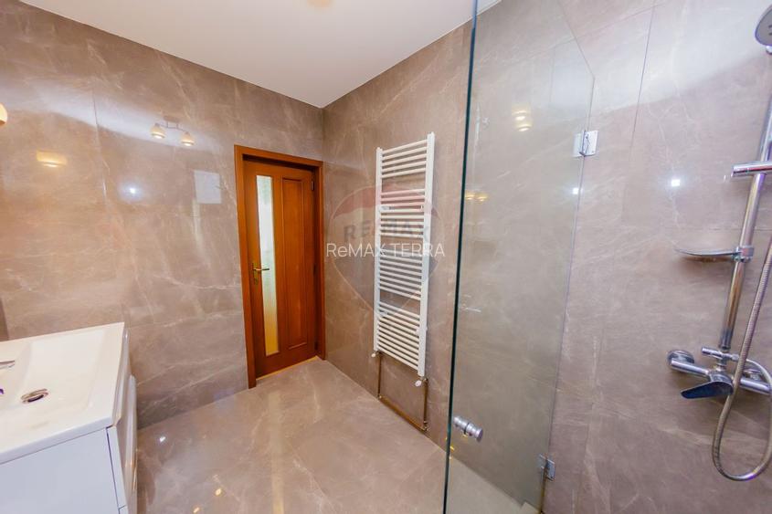 VILA DE LOCUIT/AFACERE CU TEREN GENEROS, DE VANZARE - 28