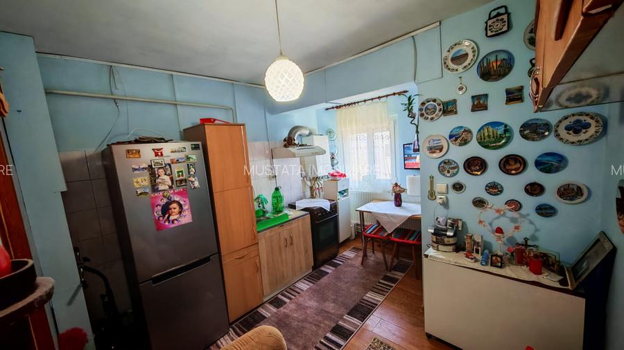 - Apartament 1 camera decomandat, zona Dorobantilor, etaj 3/4. - 3