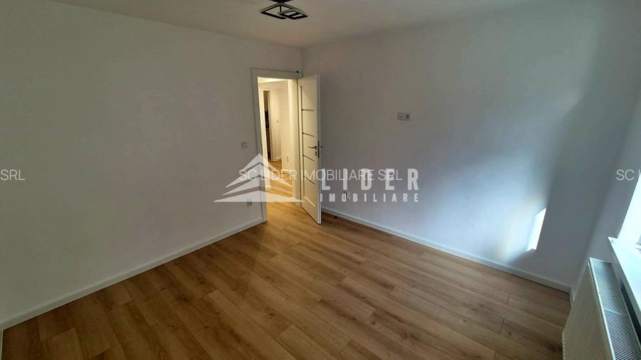 Apartament de vanzare  3 camere decomandat,renovat,garaj si beci,Zorilor - 9