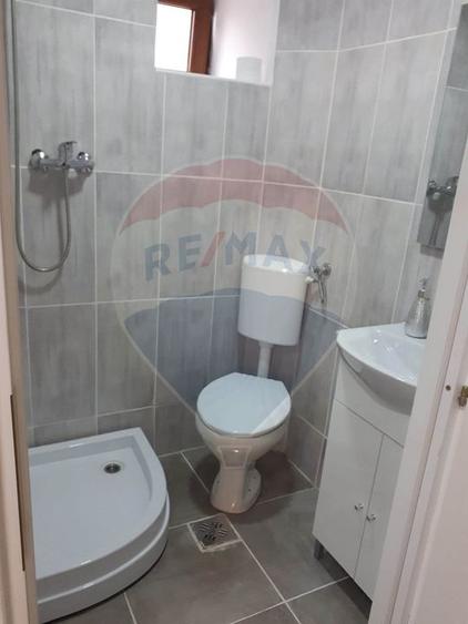Apartament tip casa cu 4 camere de vânzare în zona Ultracentral