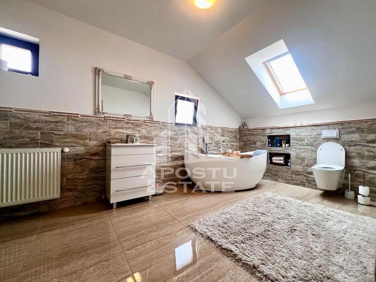 Casa 4 camere de vanzare, 2 bai, teren 535 Mp, Mosnita Noua