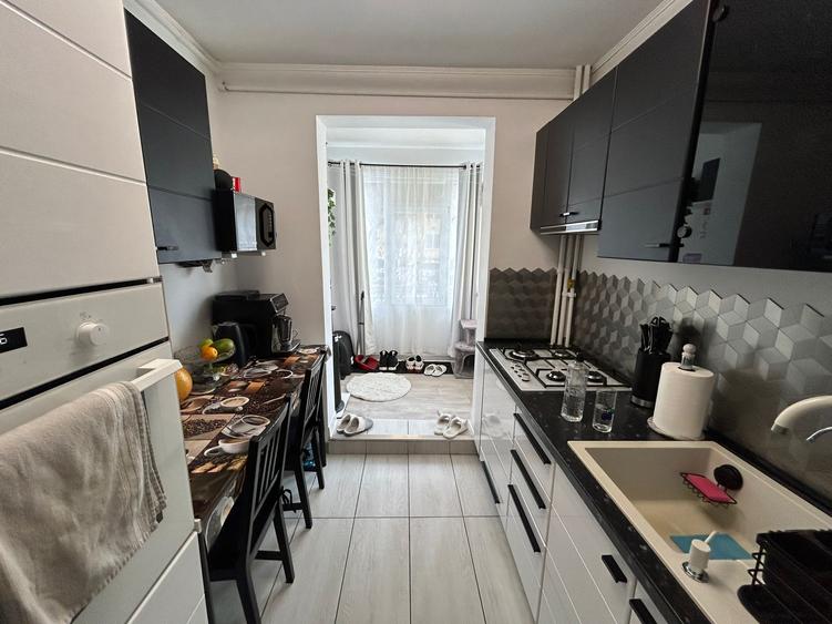Diham 3 Camere Decomandat Instalatii Schimbate Parter 13 Min Metrou Negociabil