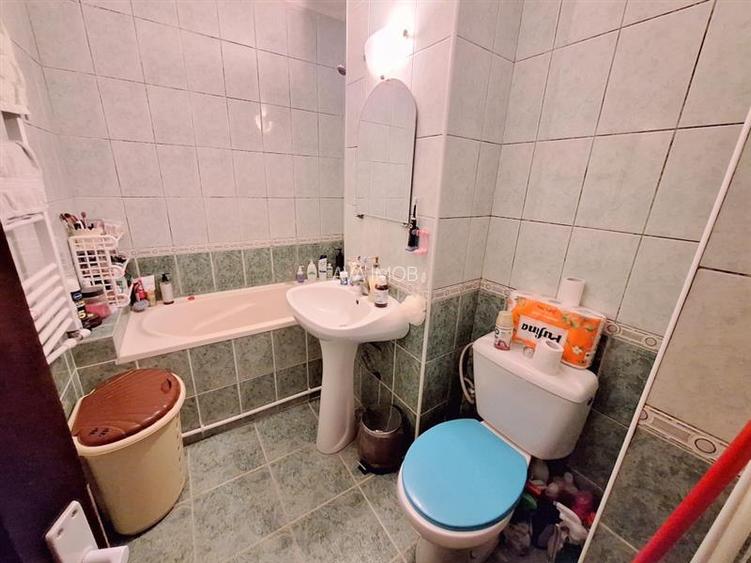 Apartament 2 camere, semimobilat, etaj 3 din 4, zona Piata Sud - 8