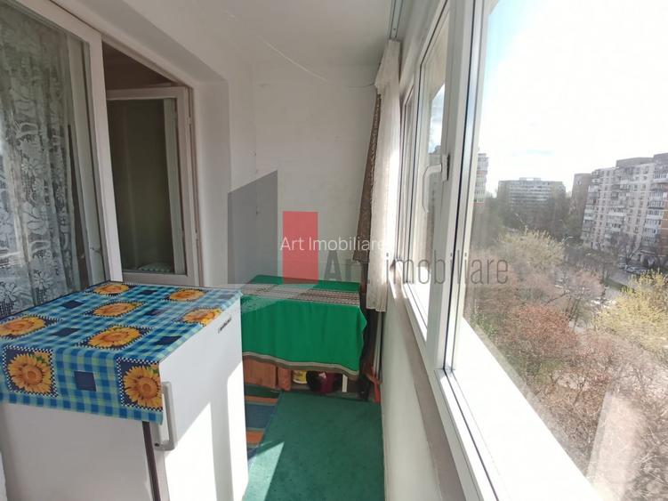 Vânzare apartament 3 camere semidecomandat Bd. Obregia - Cultural - 12