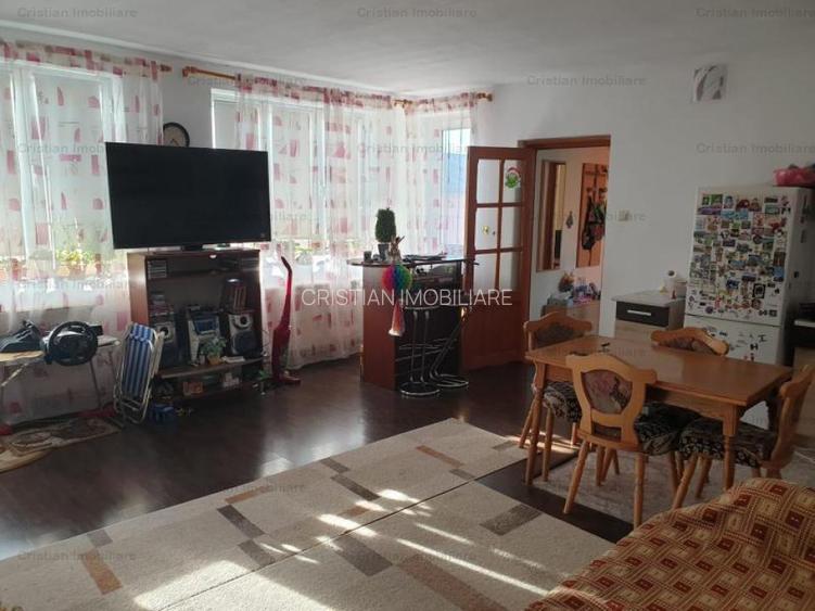 C.Galati -Independentei Vila P+1 299mp Construit anul 2000, teren 300mp - 3