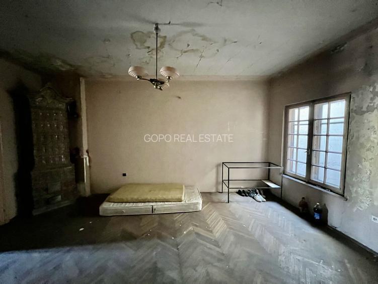 Imobil 2185 mp Centrul Istoric Piata Unirii 500 mp teren vitrina 19 m - 18