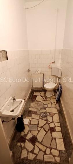 Casa sanatoasa in centrul localitatii Cristian - 10
