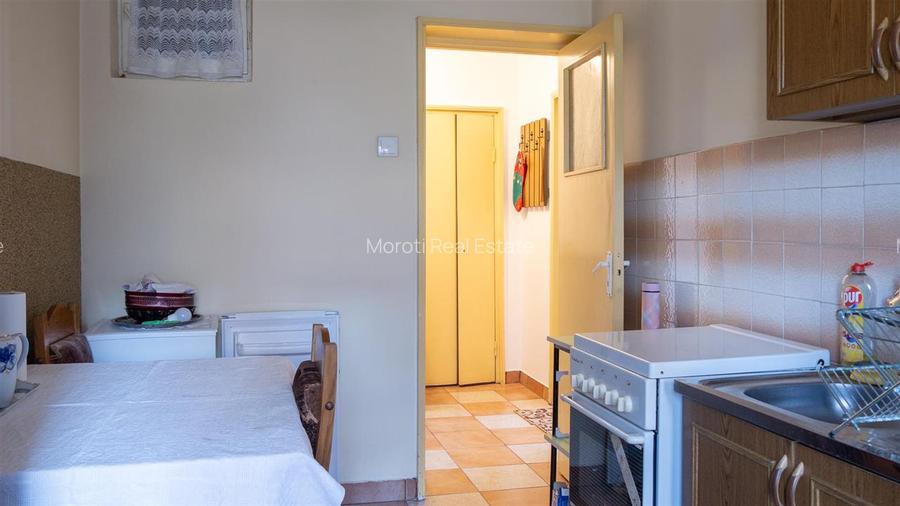 Apartament 2 camere decomandat, etaj 1, zona linistita - 8