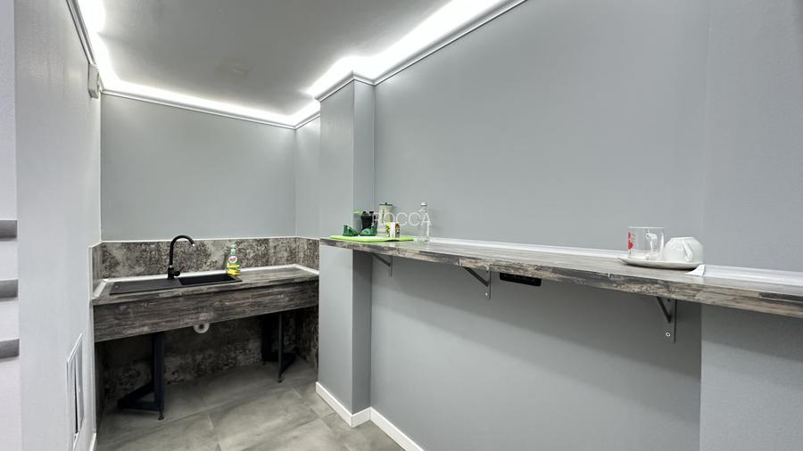 Spațiu de birou, 90 mp, 2 balcoane, la 2 minute de metrou, Victoriei - 11