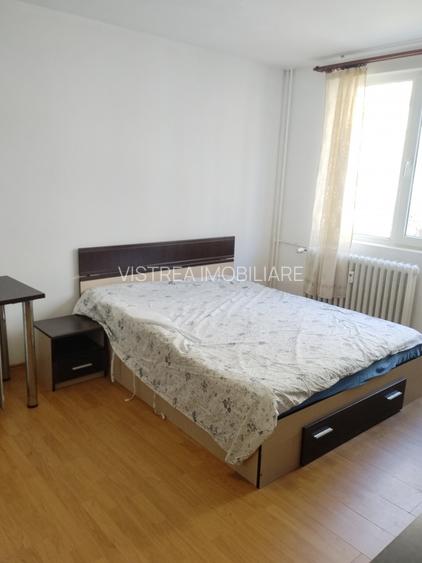 Garsoniera decomandata // Bloc anvelopat // Dr. Taberei // Str. Targu Neamt - 8