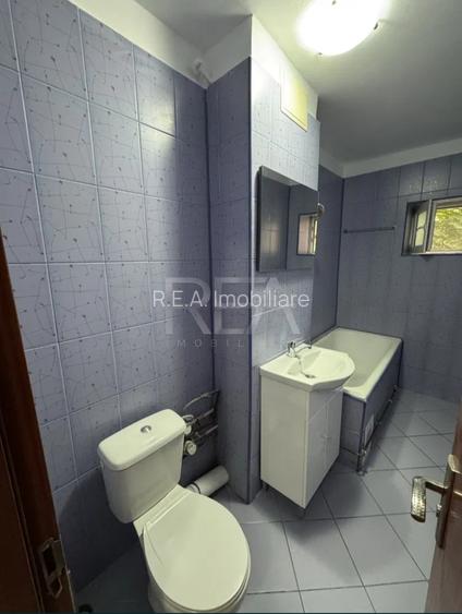 Garsonieră decomandată de vânzare | 41,6 mp total | Metrou la 5 minute - 6