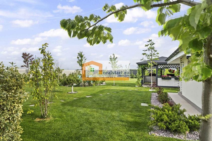 Langa Padure, Vila P+Pod , 1500mp teren,  terasa 40mp,  complex securizat - 29