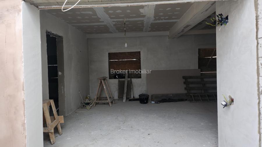 Casa nefinalizata 4 camere , zona Medeea - 3