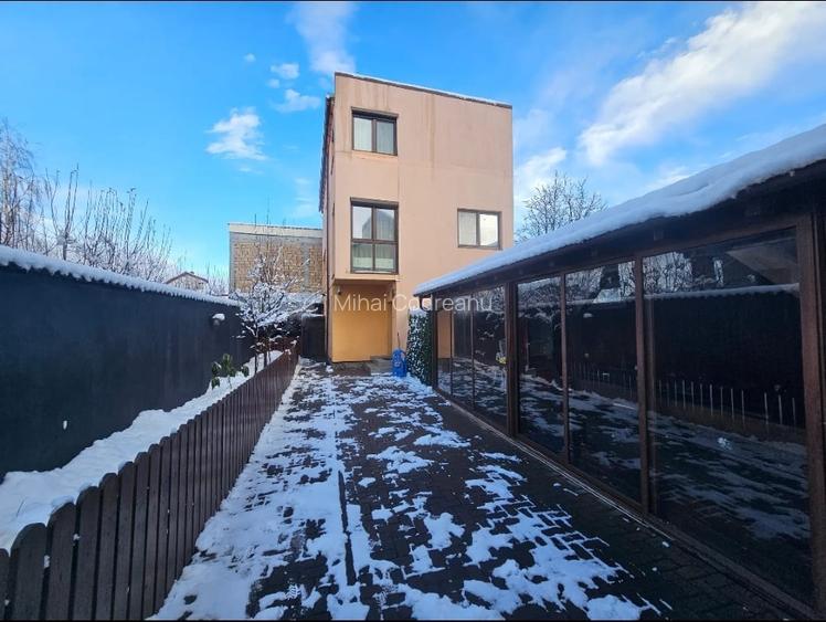 Casă spațioasă de închiriat – Cartierul Florilor, Brașov |  4 dormitoare | saună - 2