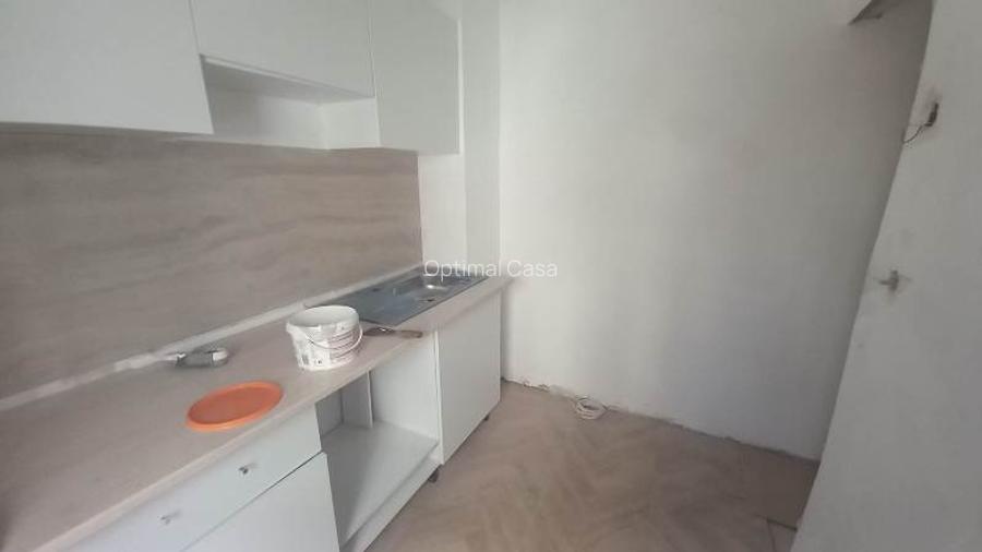 Unirii(Decebal),Garsoniera etajul 1/4, libera - 5