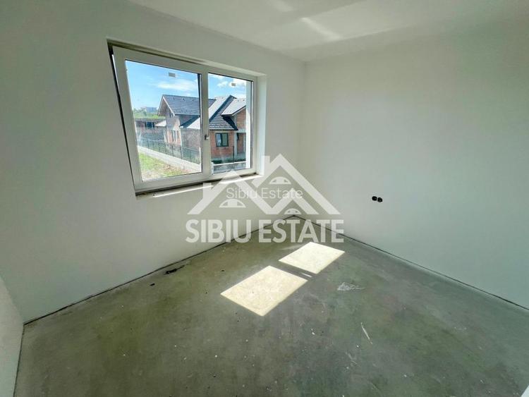 Casă Individuală cu Garaj , Calea Cisnadiei, zona Casa de Apă - 16