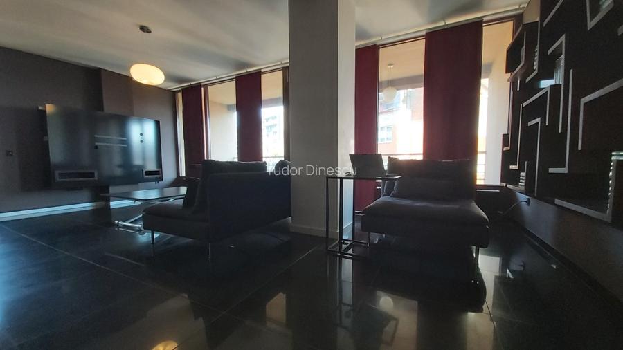 Proprietar, vând apartament str. Plopilor  82m2 + 25m2 - 3