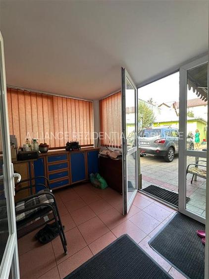 Casa individuala si spatiu comercial - 8