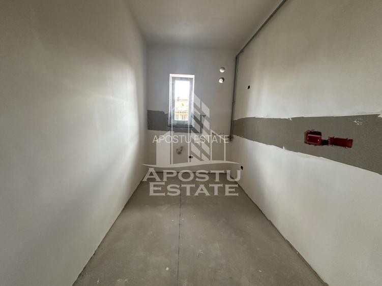 Apartament cu 2 camere, etaj intermediar, decomandat, Giroc - 4