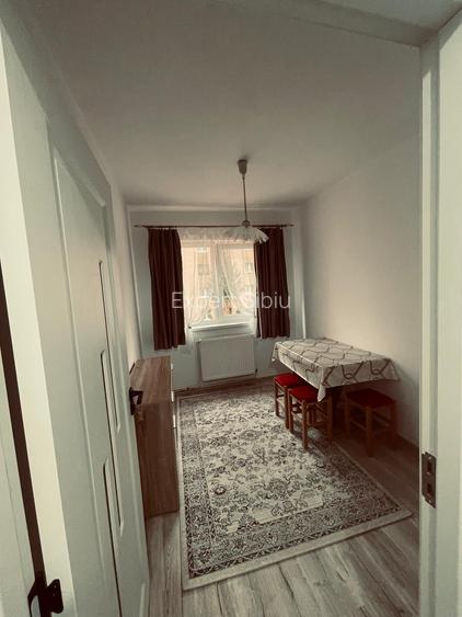 INCHIRIEZ apartament 3 camere – recent renovat – zona Cedonia - 6