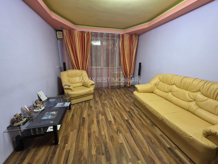 B-ul 1 Decembrie 1918 intersectie Postavarul, 15 minute metrou, la Auchan - 6