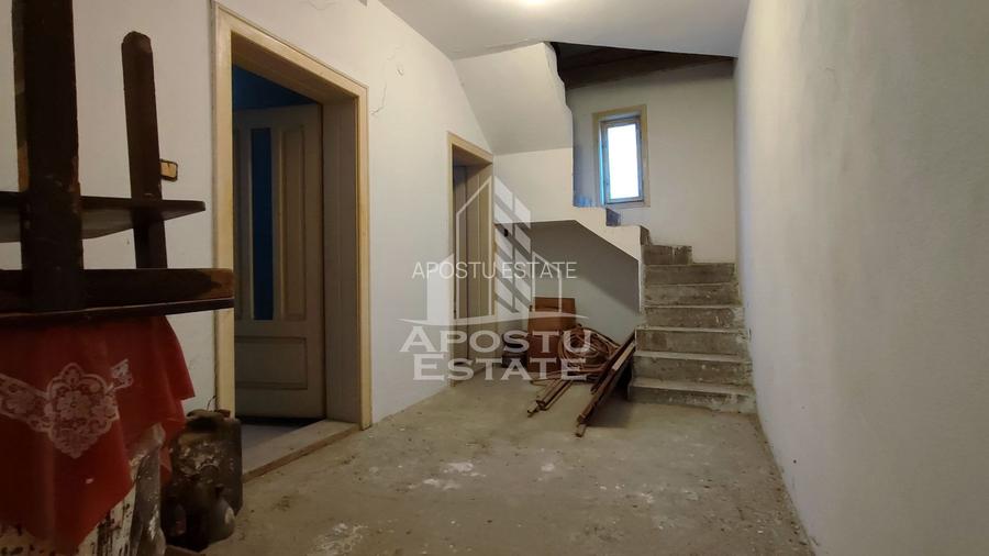 Casa 330 mp + teren 777 mp Sebis 9 camere ,vedere panoramica - 10