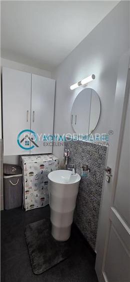 Royal Imobiliare - Vanzare apartament 3 camere zona Albert - 12