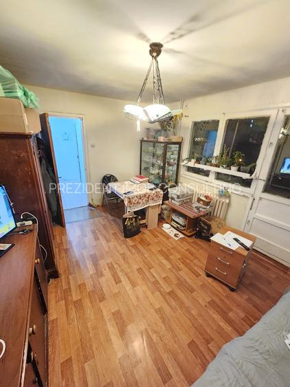 Apartament 3 camere Obregia - Piata Covasna - 3