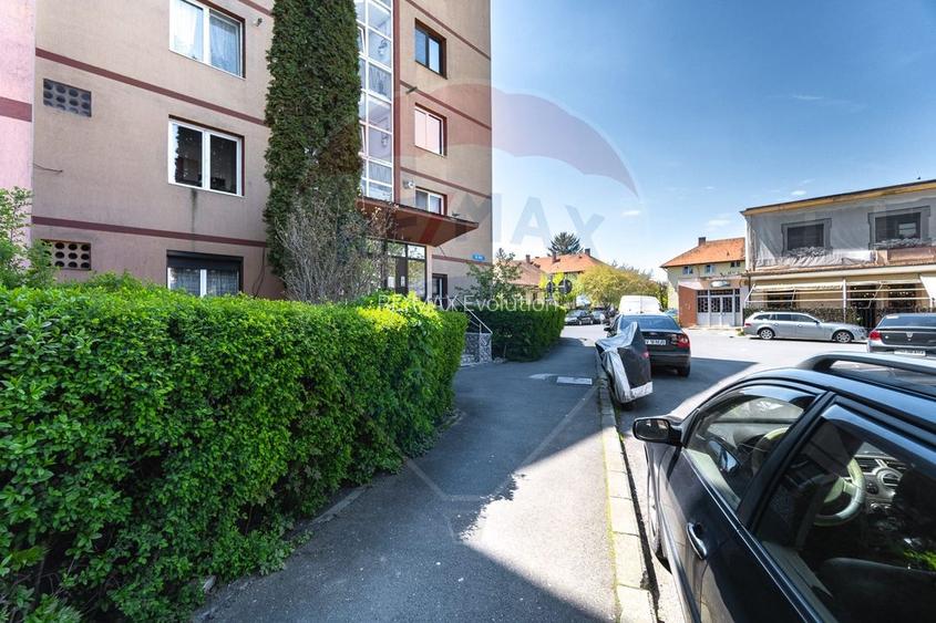 Apartament 2 camere cochet- DE VANZARE- str. OLTET/ BRASOV - 25