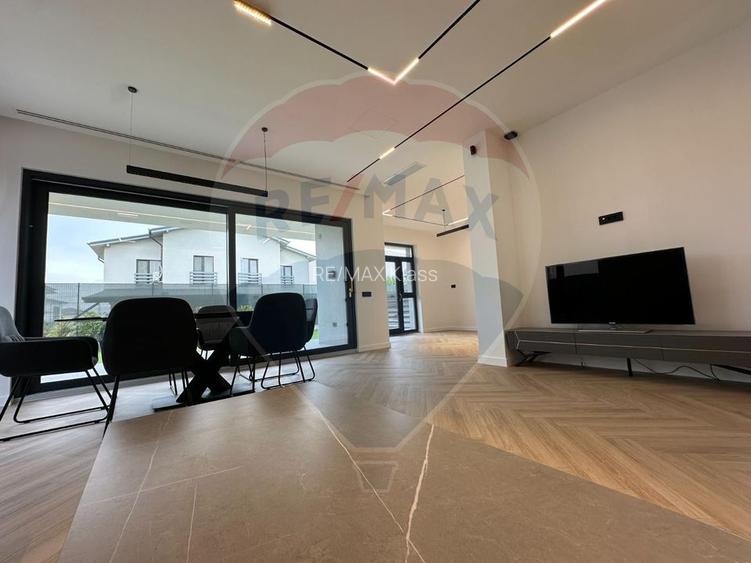 Vila moderna de inchiriat cu 5 camere, prima inchiriere - 15