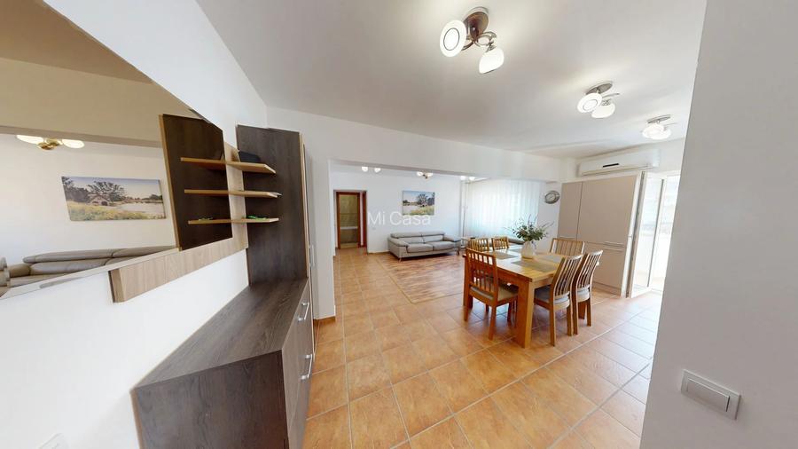 Apartament 3 camere Racadau -zona Pieteonala - 2