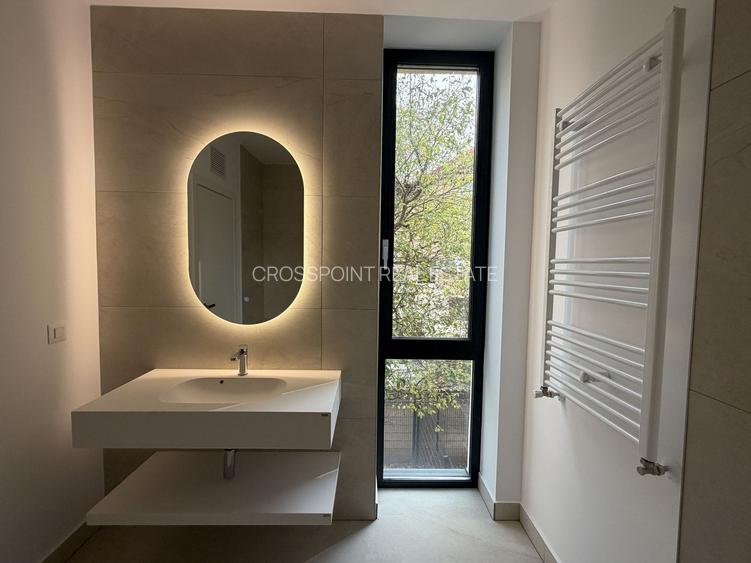 Vilă premium | 5 camere, curte 109 mp, 2 parcări - 3