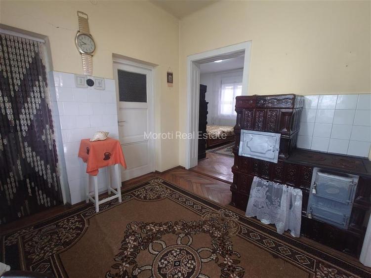 Casa cu teren, aproape de centrul balneo-termal Vata Bai - 12