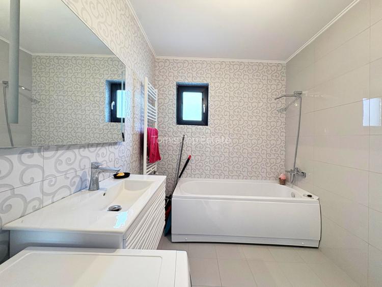 Casa la sol 3 camere,  zona buna, Valu lui Traian, - 10