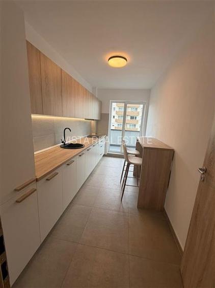 Apartament 2 camere, zona Tractorul - 3