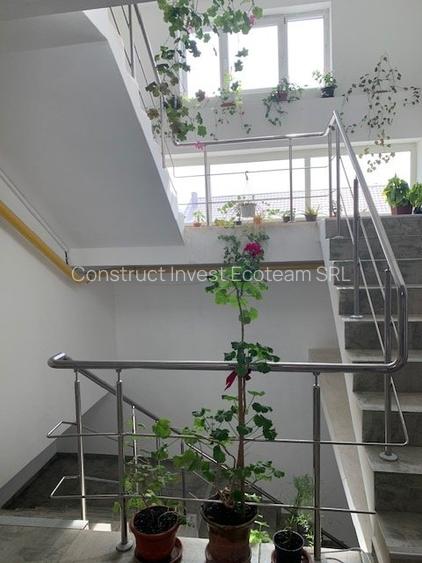 Apartament 2 camere Miroslava, 100 ml de statia de autobuz, str C-tin Langa 40 - 27