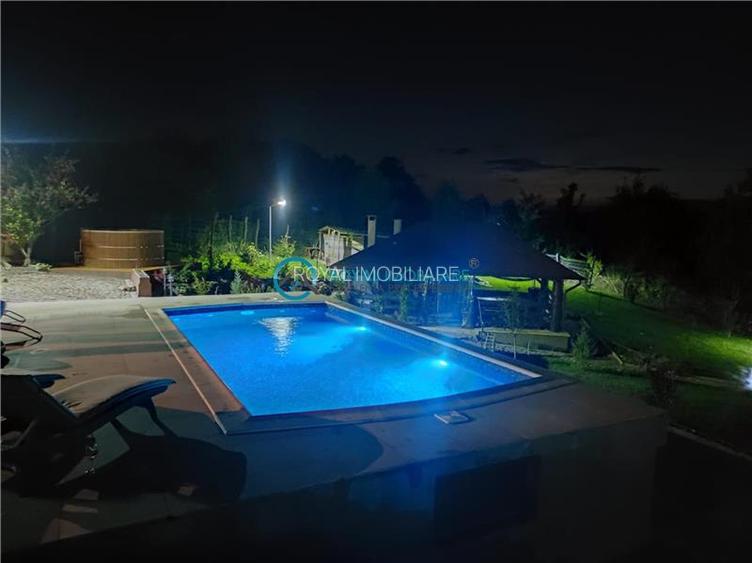 Royal Imobiliare -vanzare vila/ casa de vacanta zona CAMPINA - 9