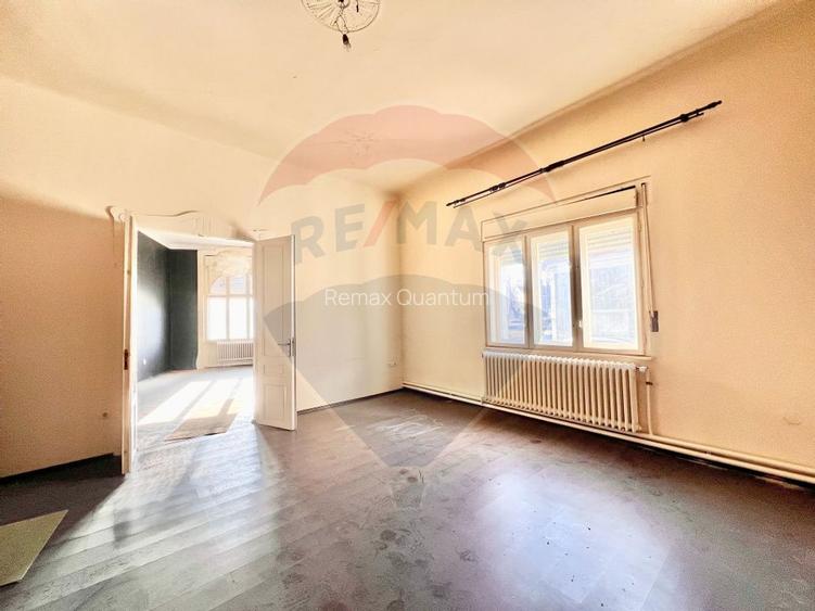 De vânzare casă cu 4 camere, Ultracentral, str Mihai Eminescu - 5