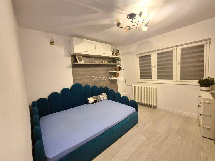 Apartament doua camere, decomandat, renovat recent. Central - 9