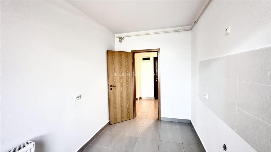 Apartament 2camere decomandat + parcare zona Mall Coresi - 12