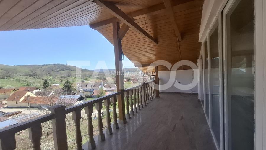 Casa de vanzare 405 mp utili 2 garaje 250 mp terase Slimnic Sibiu - 10
