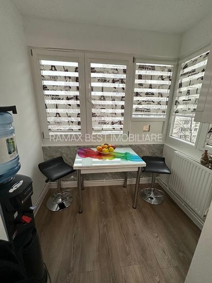 Trapezului, la metrou 1 Decembrie 1918, renovat complet, geam baie, centrala, - 3